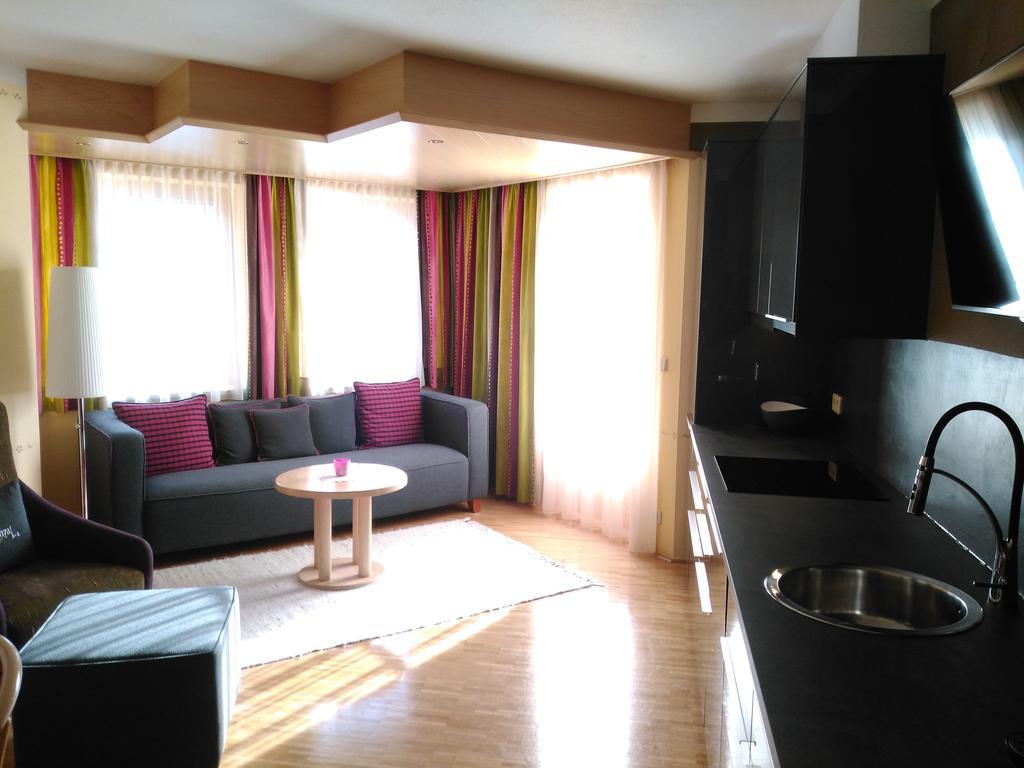 Der Ronacherfels Apartment Weissensee